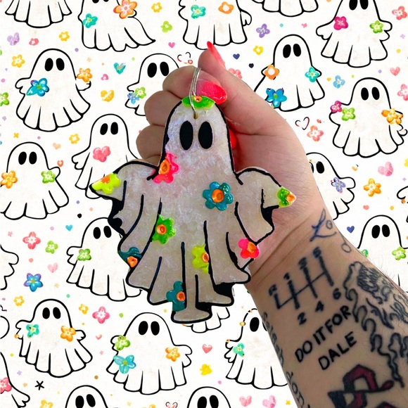 Ghost Freshie - Picture 1 of 1